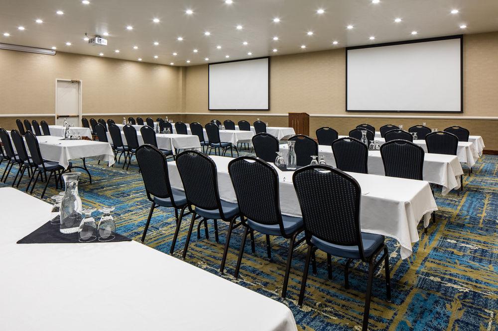 Delta Hotels By Marriott Helena Colonial Bagian luar foto