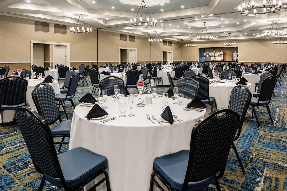 Delta Hotels By Marriott Helena Colonial Bagian luar foto