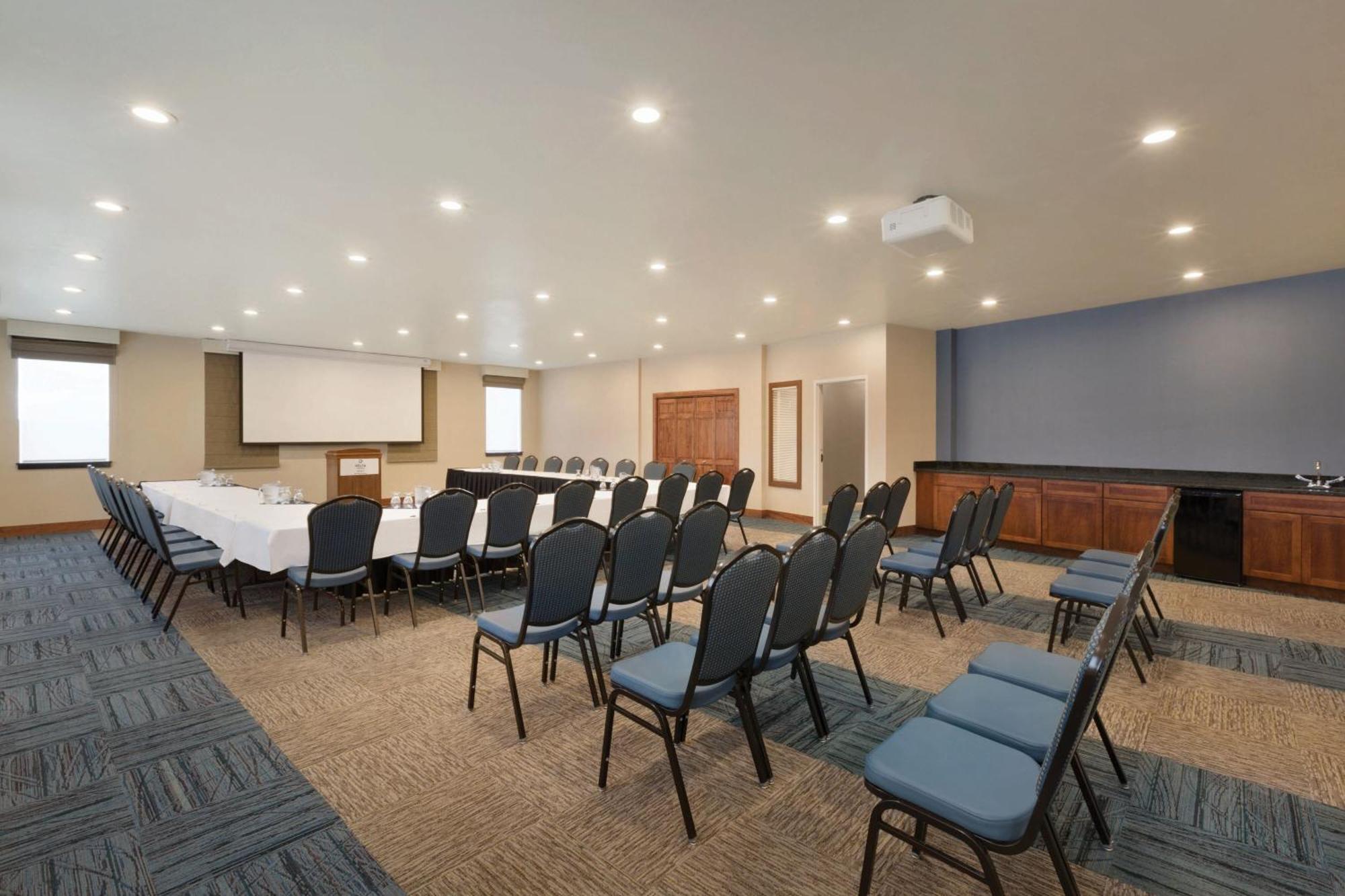 Delta Hotels By Marriott Helena Colonial Bagian luar foto