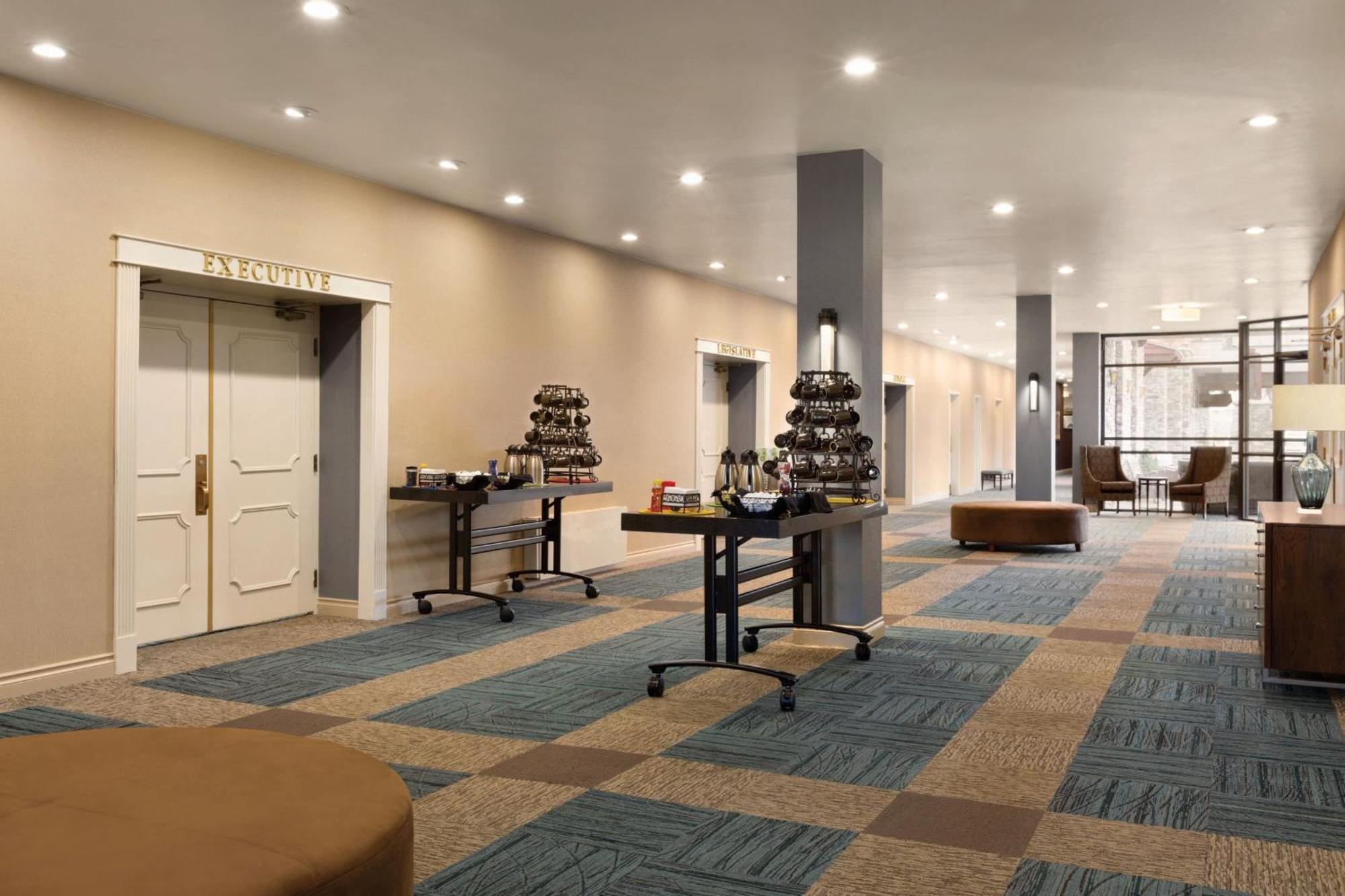 Delta Hotels By Marriott Helena Colonial Bagian luar foto