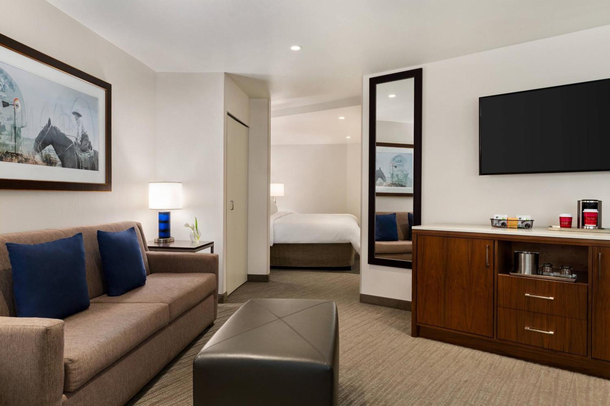 Delta Hotels By Marriott Helena Colonial Bagian luar foto