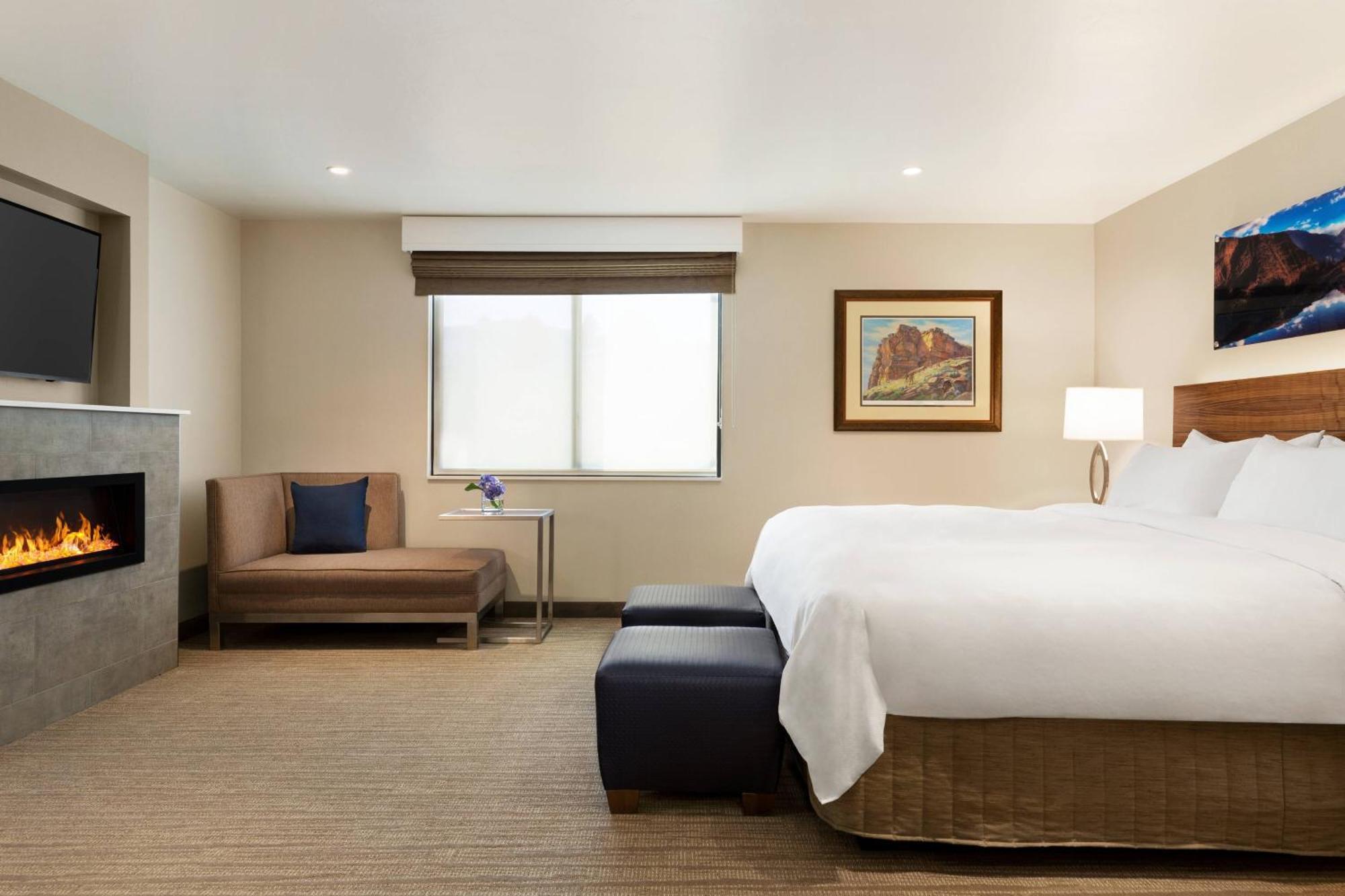 Delta Hotels By Marriott Helena Colonial Bagian luar foto